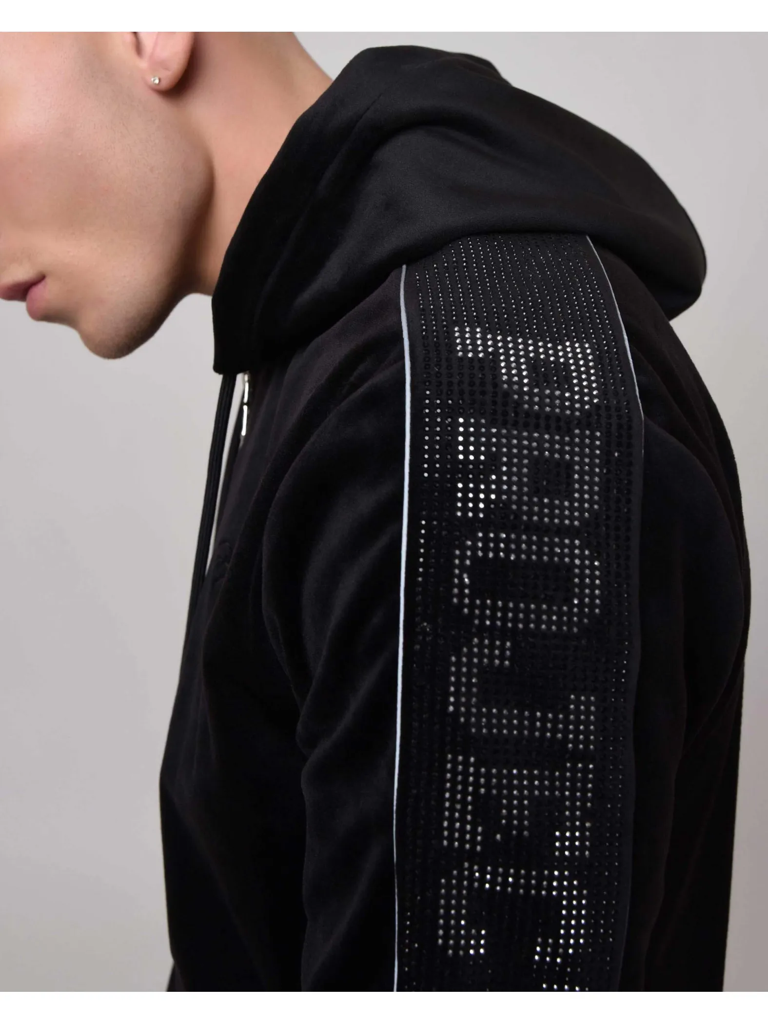 Veste à capuche bande logo strass