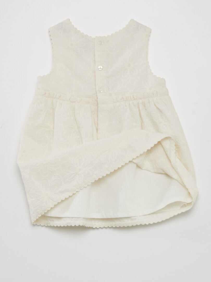 VESTIDO CON BORDADO INGLéS  BLANCO