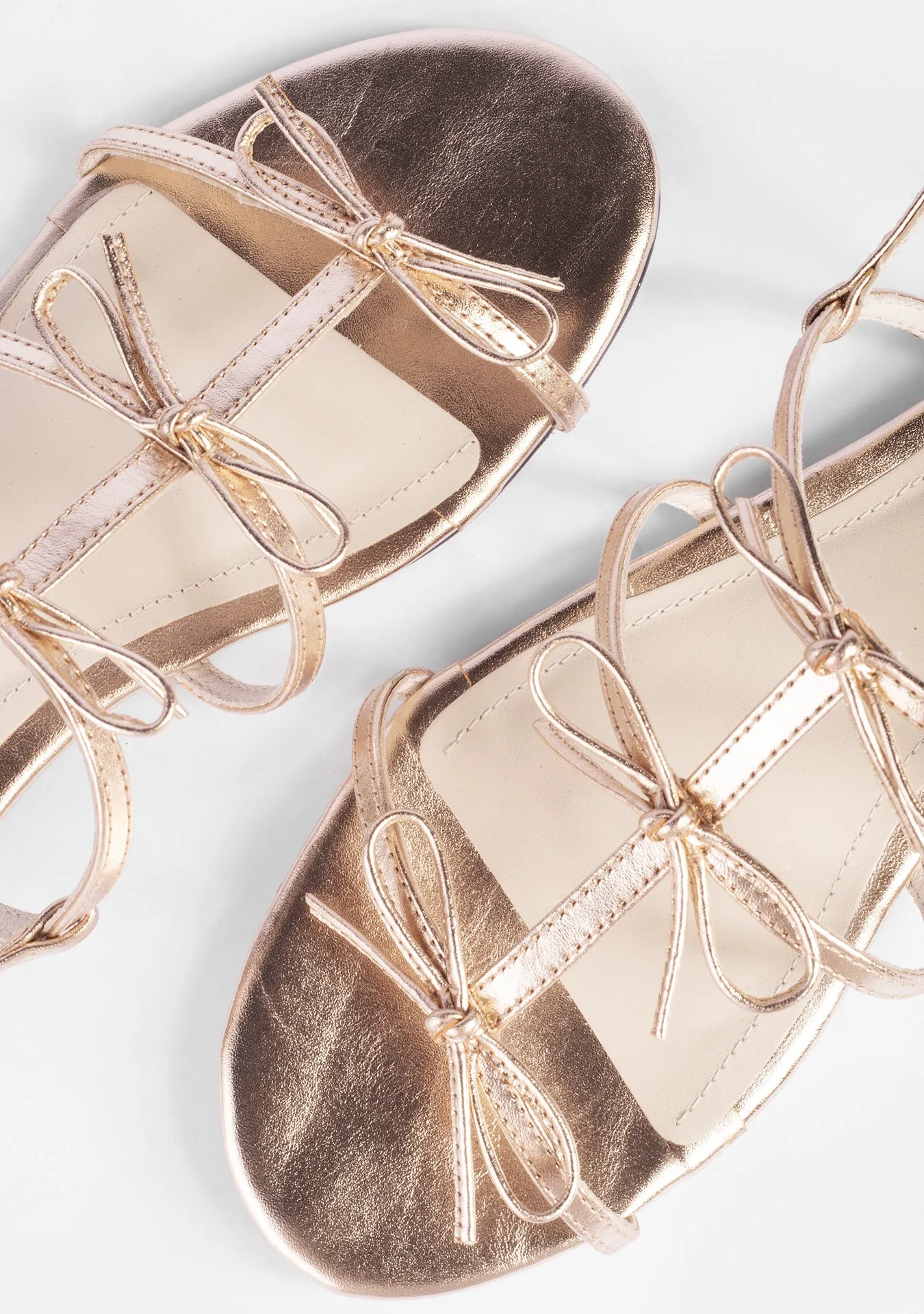 Vinci Shoes Charlotte Platinum Sandals