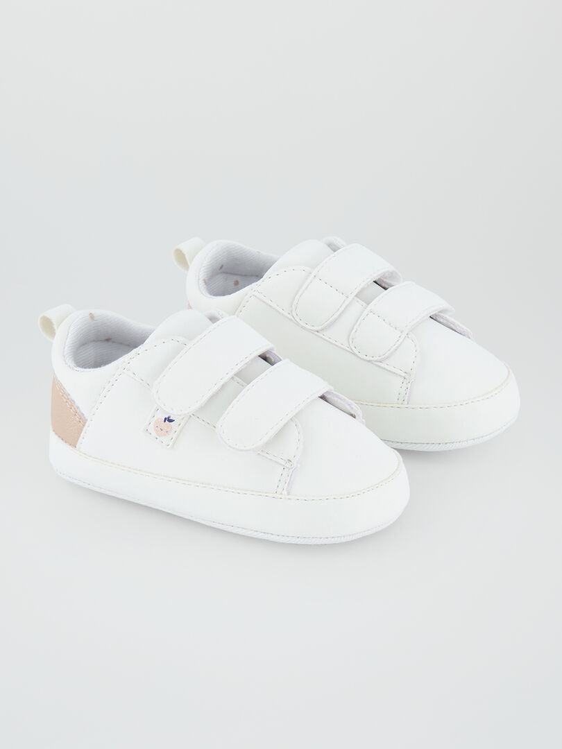 ZAPATILLAS MODERNAS CON VELCROS  BLANCO
