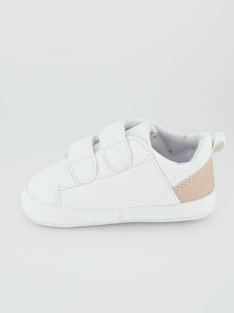 ZAPATILLAS MODERNAS CON VELCROS  BLANCO